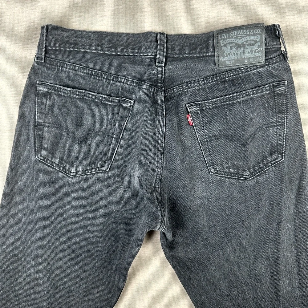 Levi's 501 Original Fit Jeans Dark Gray Button Fly Men's 32x28 (Tagged 34x30)